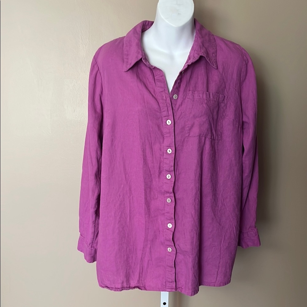 Naturals d&co. linen blend blouse, size M